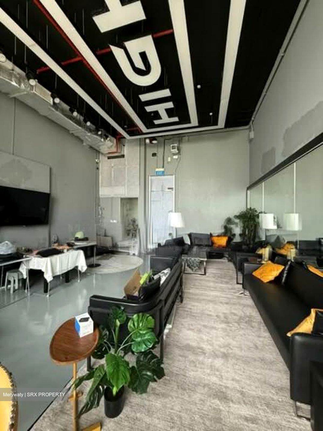 Centrium Square (D8), Office #533726541